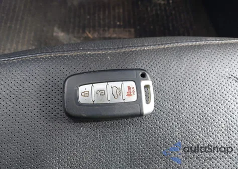 2013 Hyundai Veloster Turbo W/Black from USA, damaged, VIN KMHTC6AE5DU095215